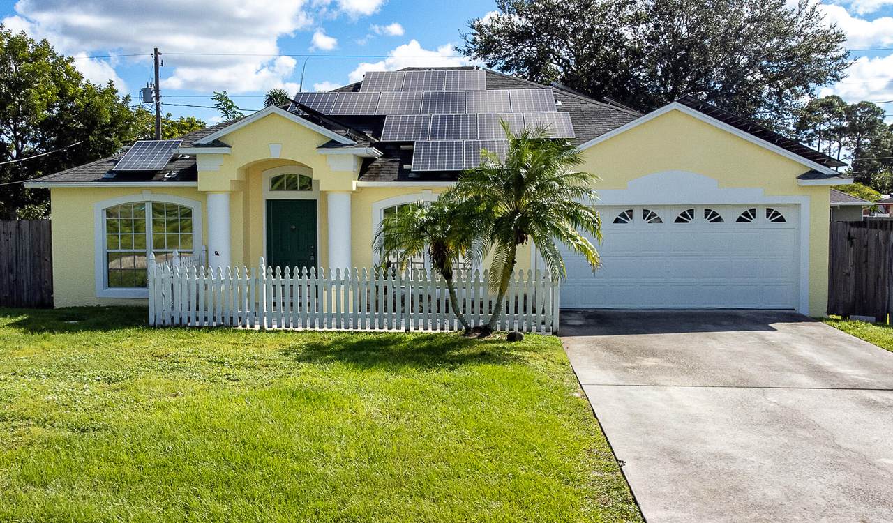 3641 Savona Boulevard - Photo 1