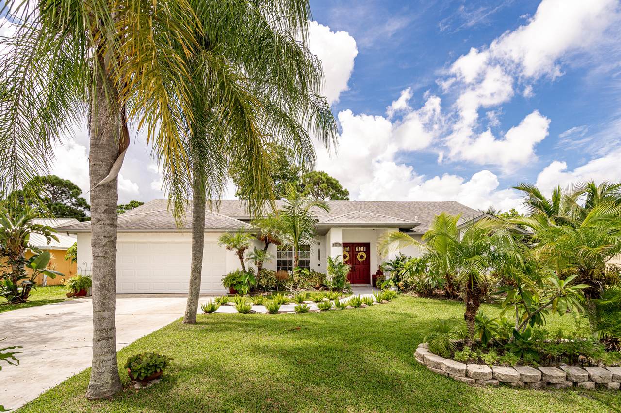1002 Albatross Avenue - Photo 1