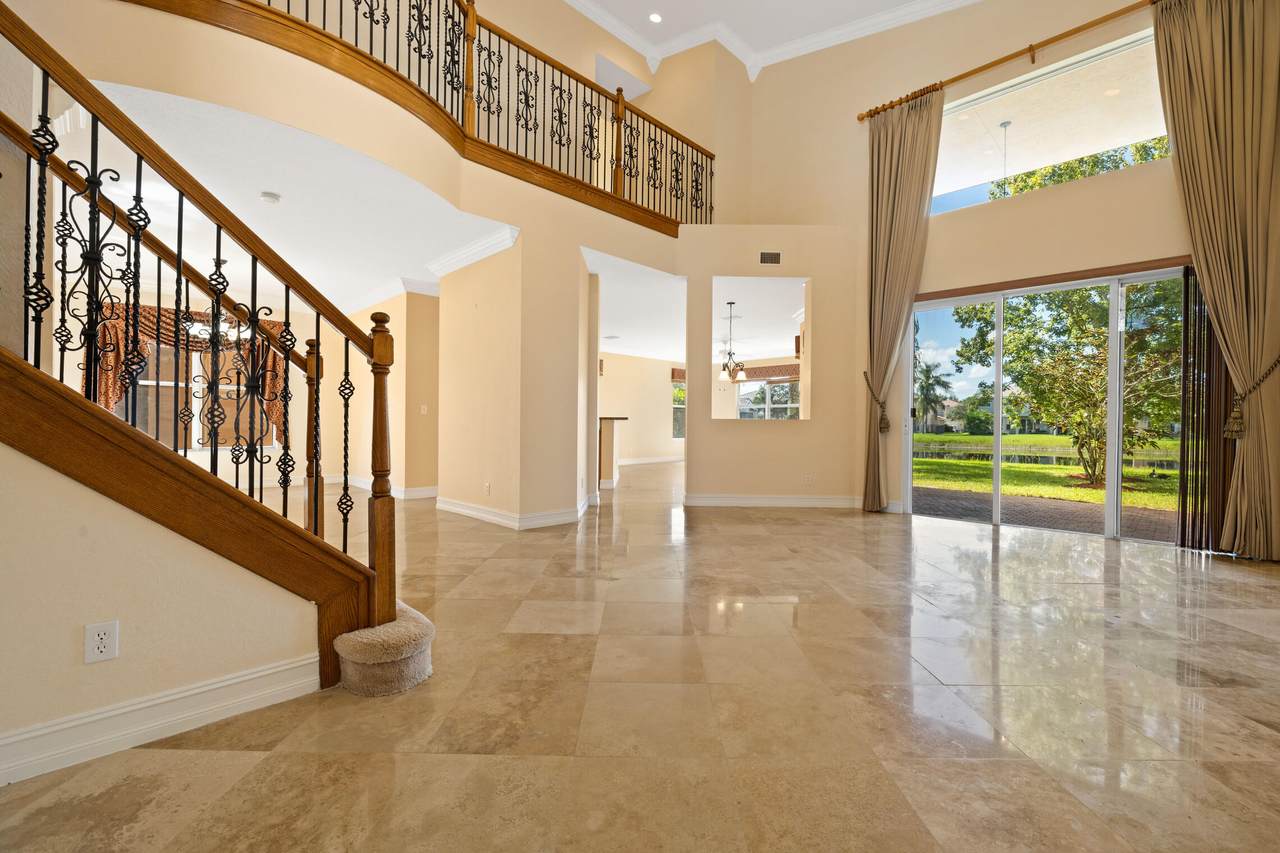 8788 Briarwood Meadow Lane - Photo 1