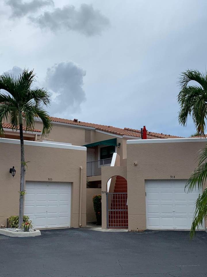 6606 Villa Sonrisa Drive - Photo 1