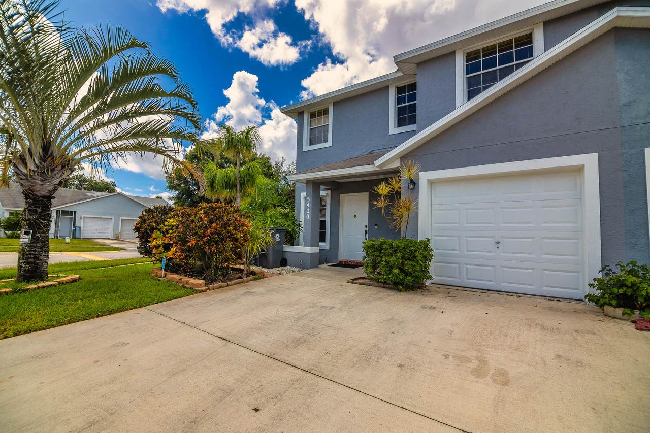 5420 Pinnacle Lane - Photo 1