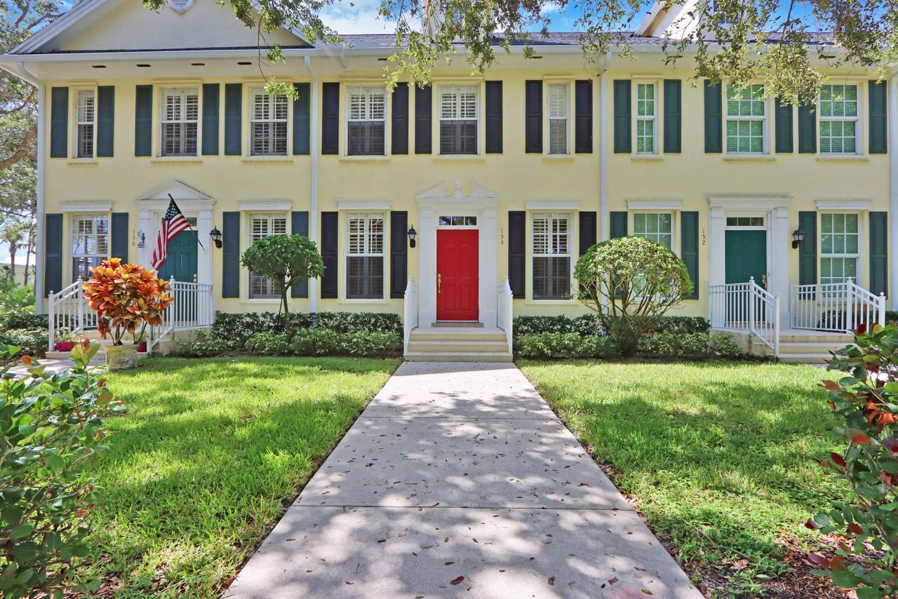 154 Redwood Drive - Photo 1