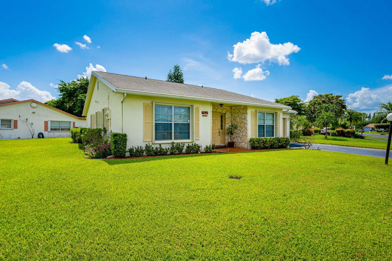 6108 Rainbow Circle - Photo 1