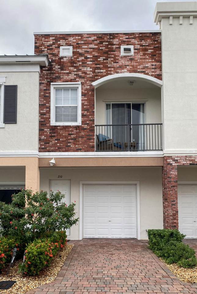 10560 Stephanie Way - Photo 1