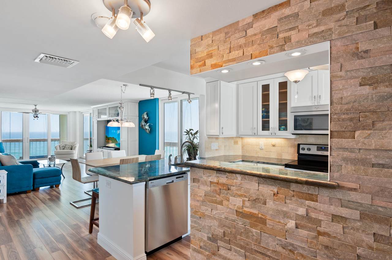 9940 Ocean Drive - Photo 1