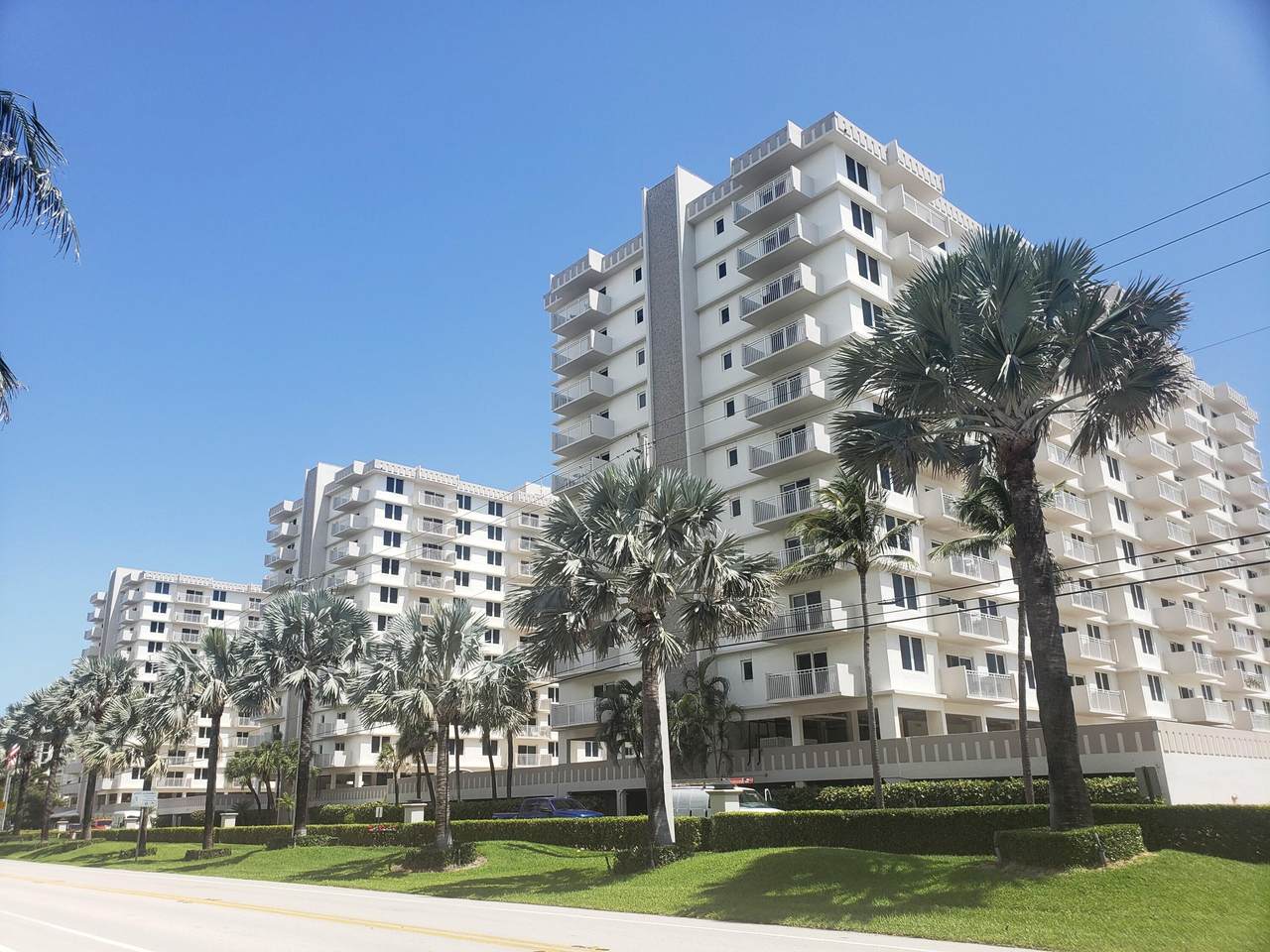 3215 Ocean Boulevard - Photo 1