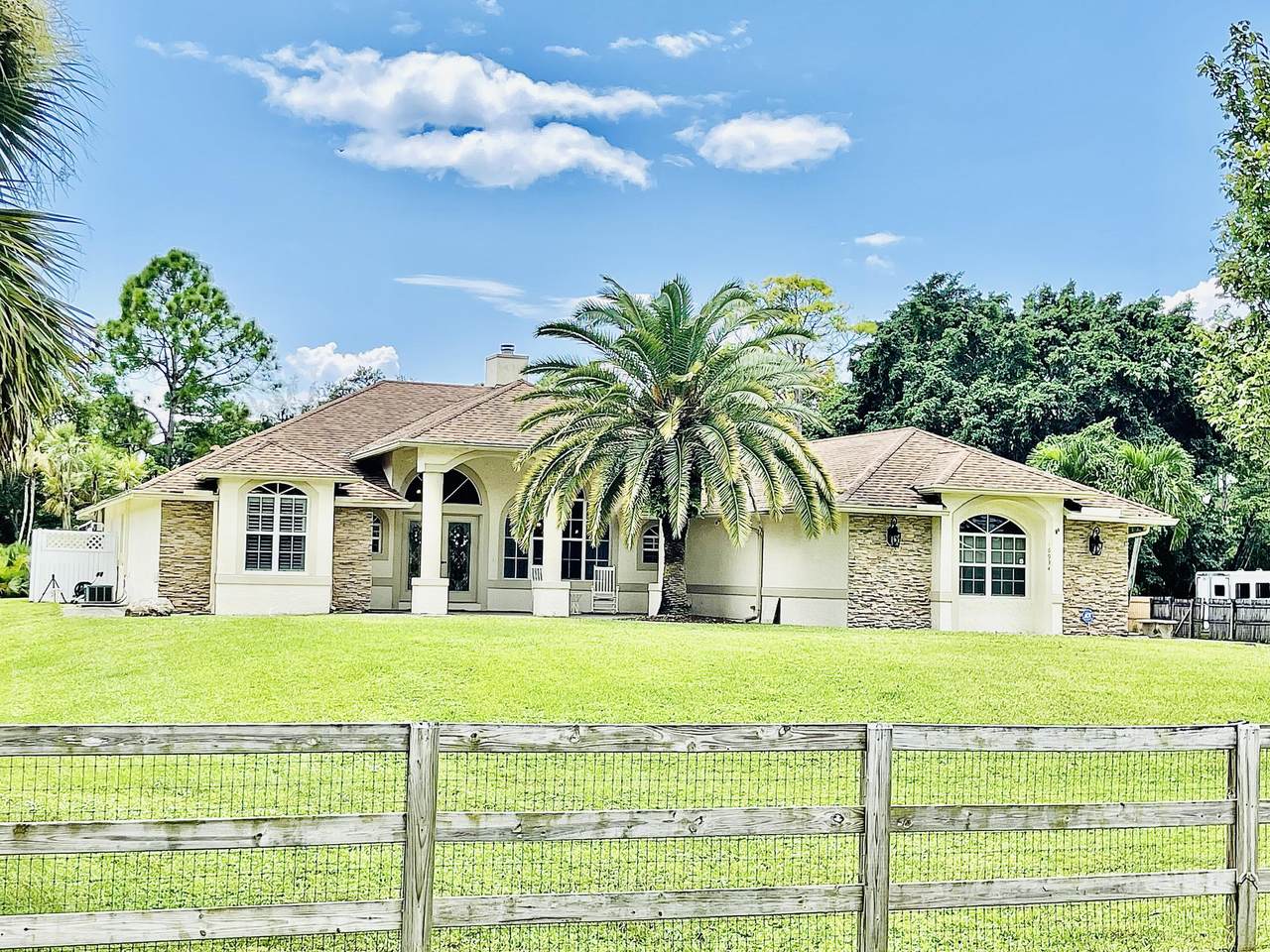 16934 Pleasure Drive - Photo 1