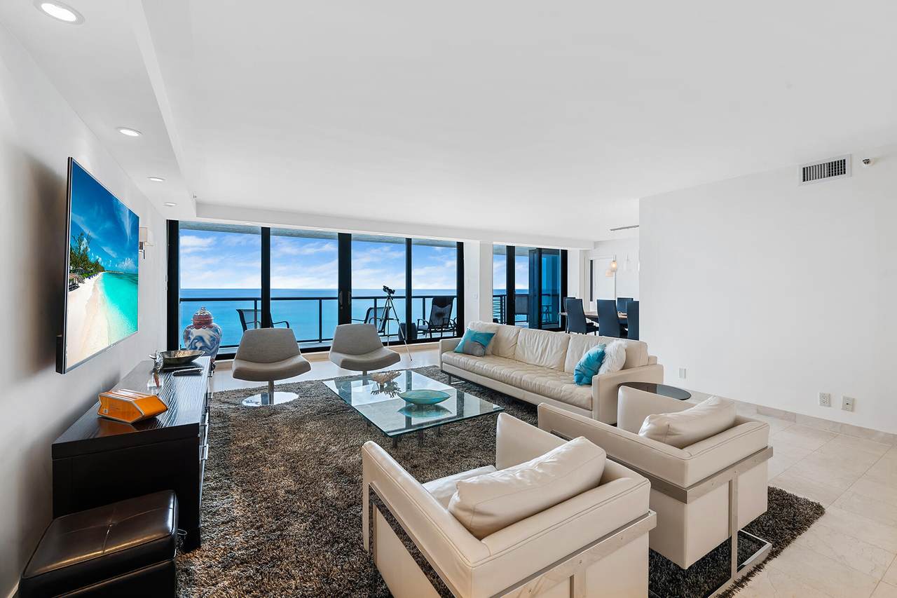 2727 Ocean Boulevard - Photo 1