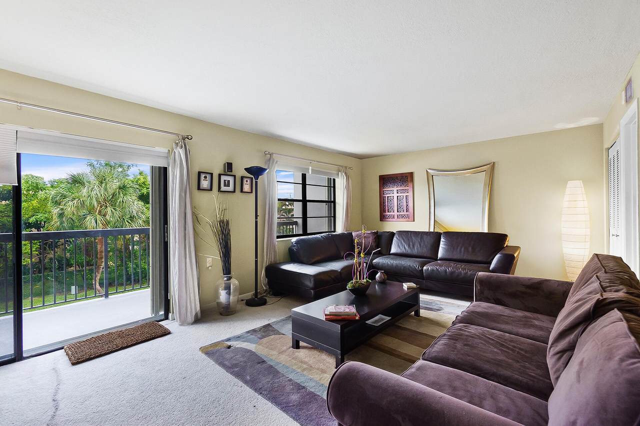 1301 7th Street - Photo 1