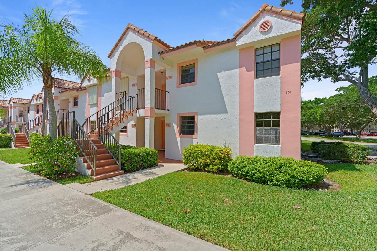 301 Norwood Terrace - Photo 1
