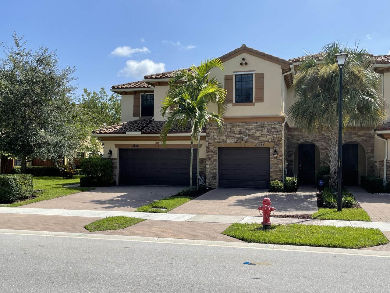 10277 Wellington Parc Drive - Photo 1