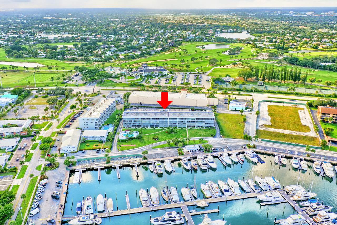 907 Marina Drive - Photo 1