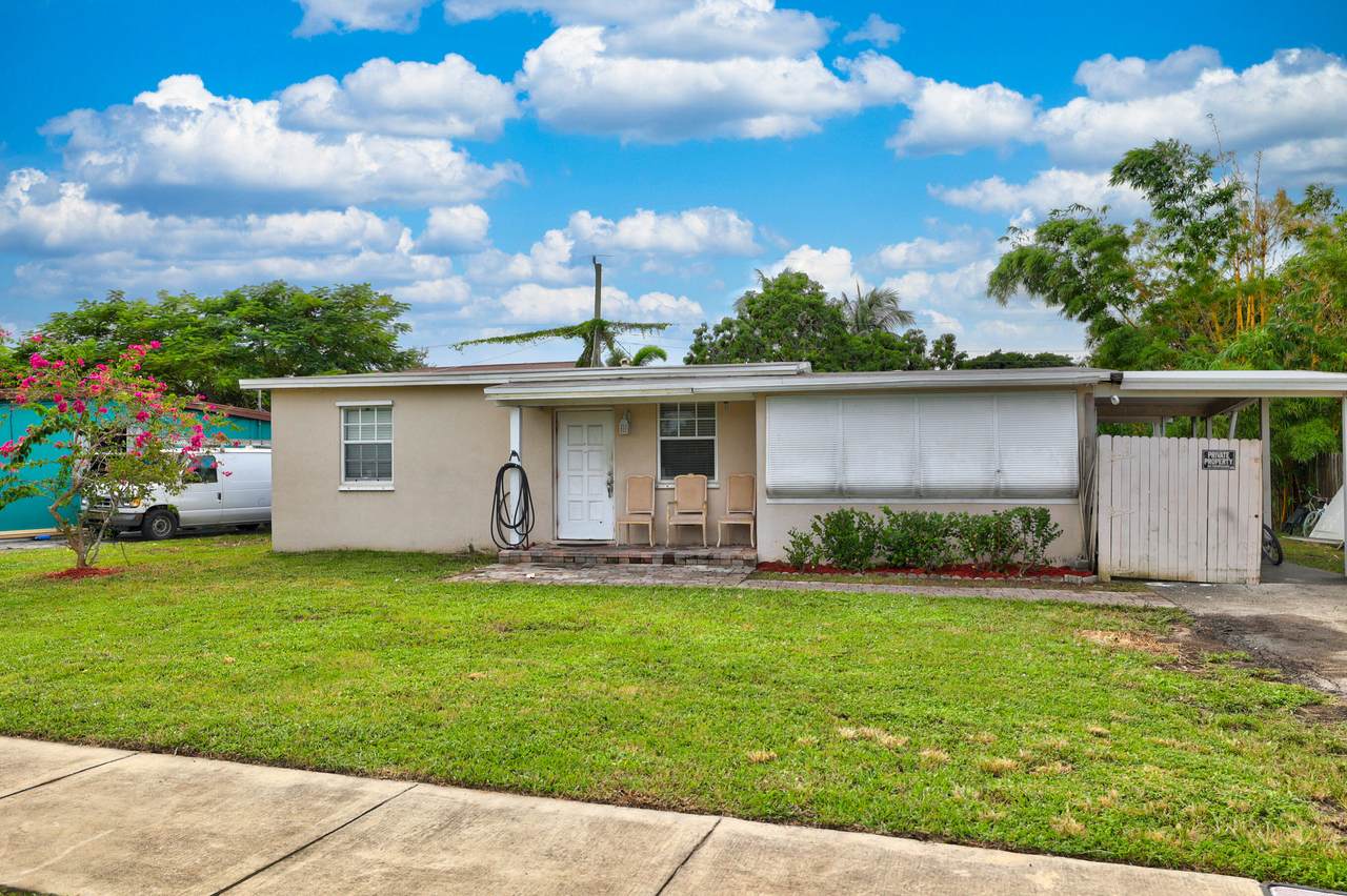 5219 20th Terrace - Photo 1