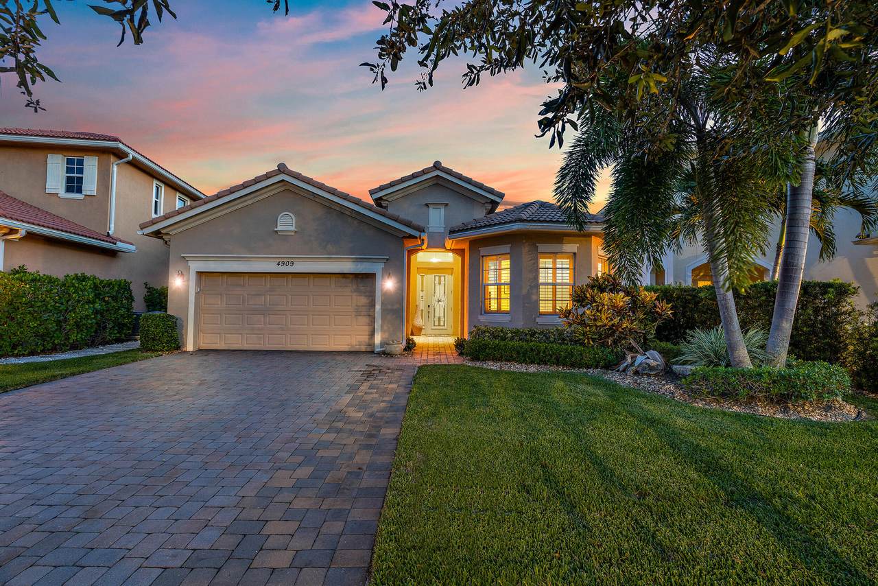 4909 Pacifico Court - Photo 1