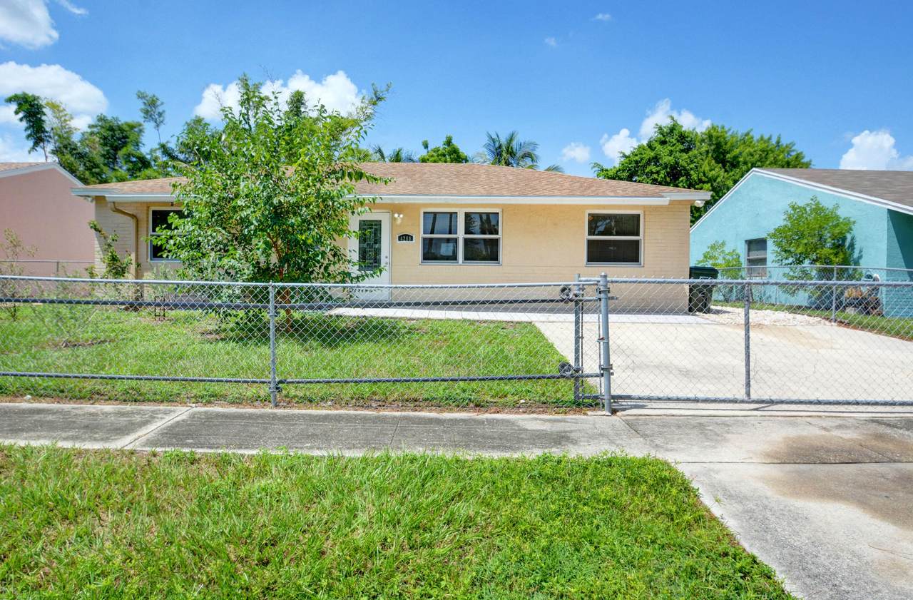 4208 Caesar Circle - Photo 1