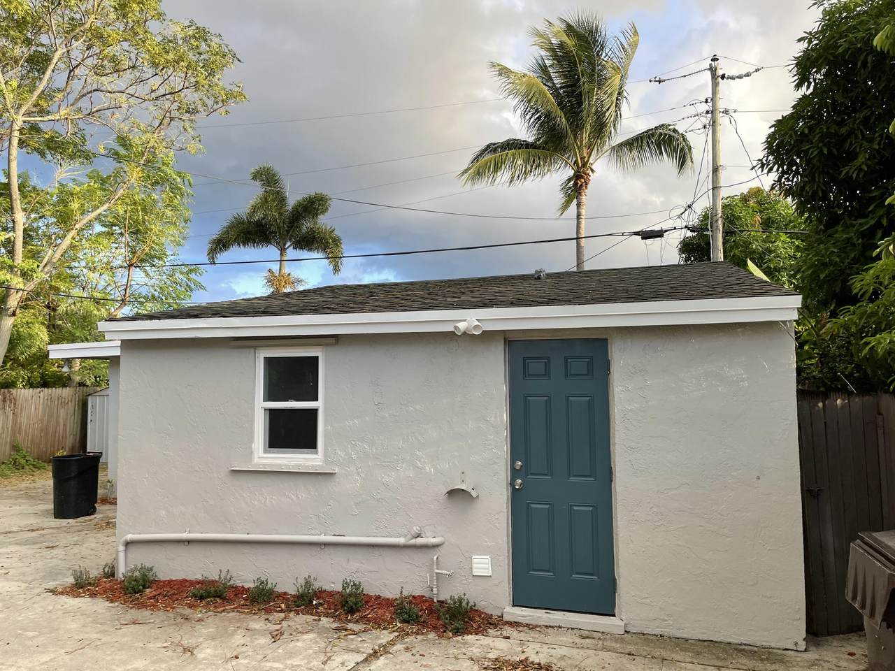 516 Nathan Hale Road - Photo 1