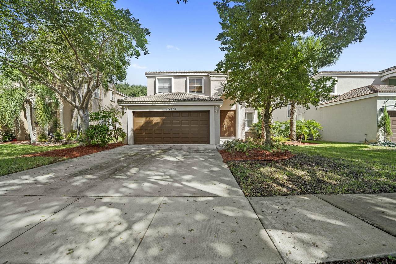 17175 49th Place - Photo 1