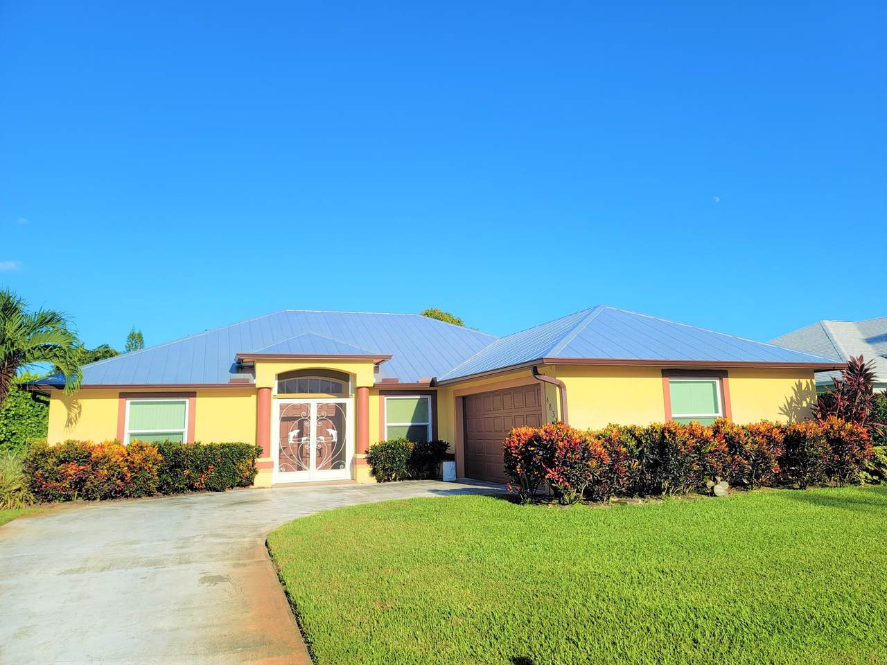 4830 50th Drive - Photo 1