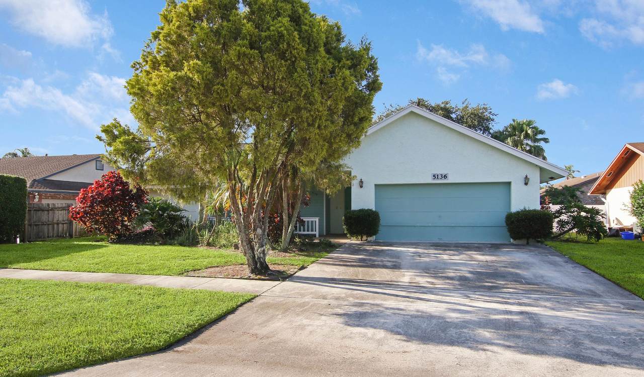 5136 Beechwood Road - Photo 1