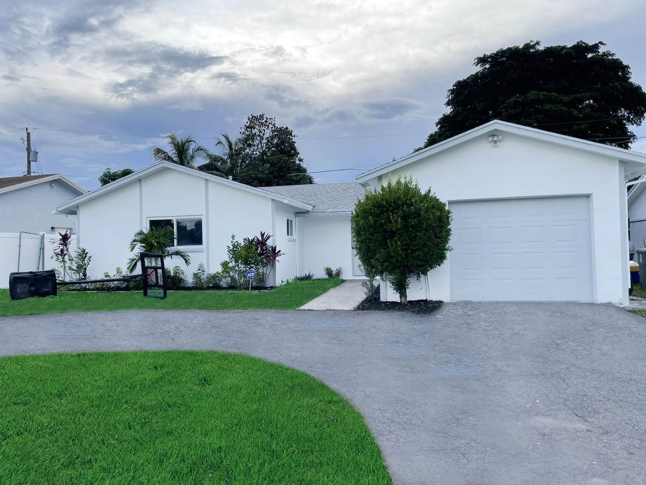 22277 62nd Avenue - Photo 1