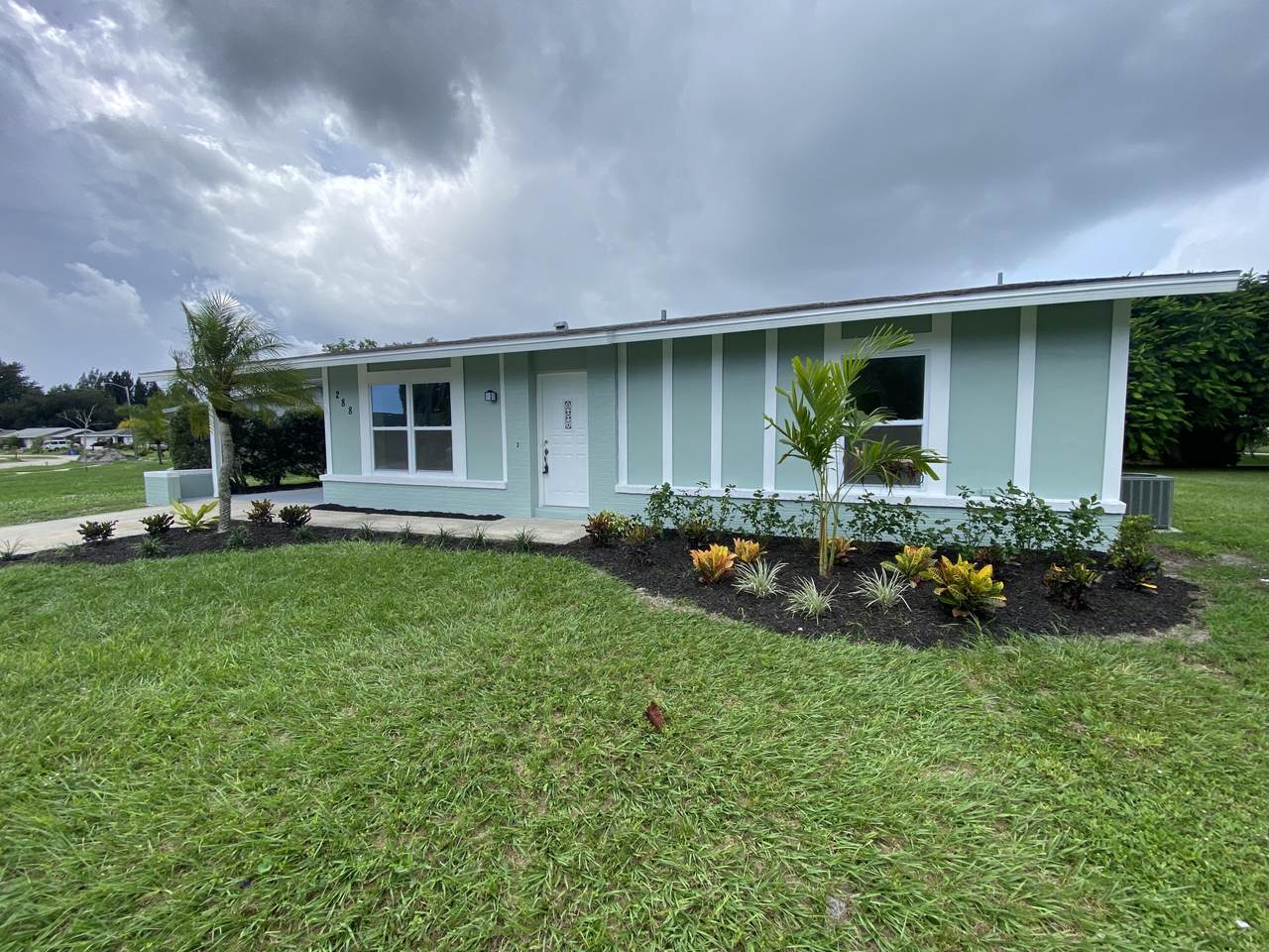 288 Ardsley Drive - Photo 1