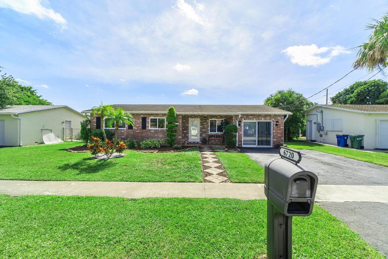 6720 27th Street - Photo 1