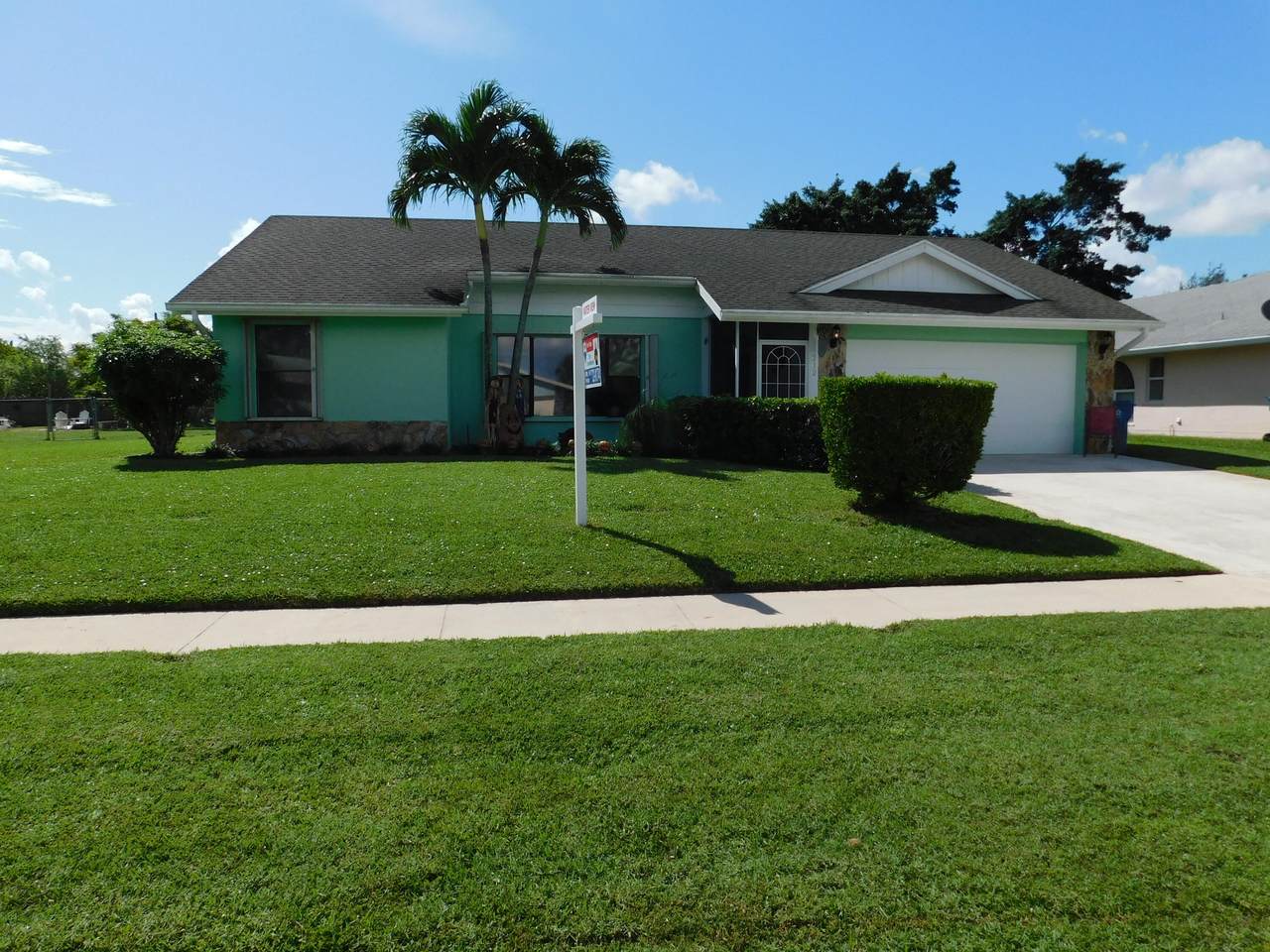 212 Las Palmas Street - Photo 1