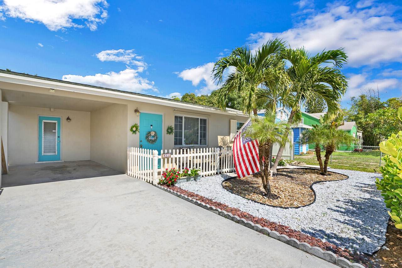 411 Pine Street - Photo 1