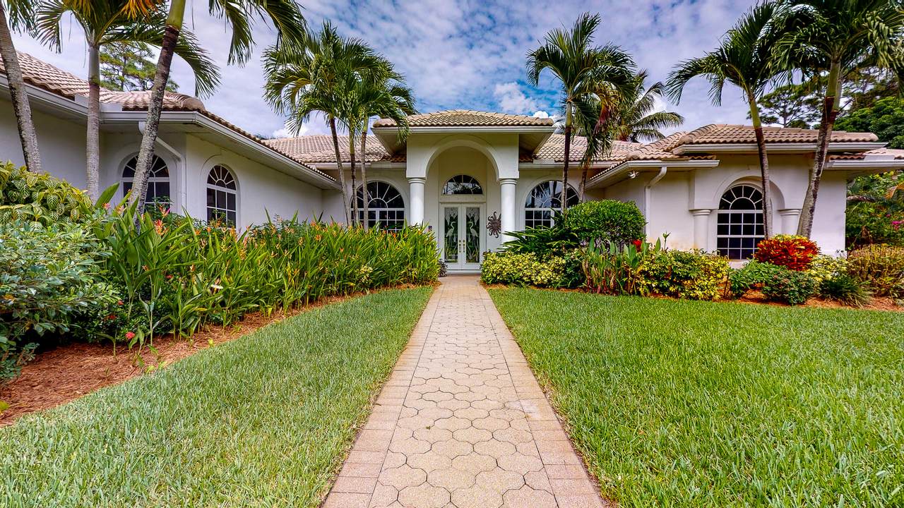 689 Bittern Street - Photo 1