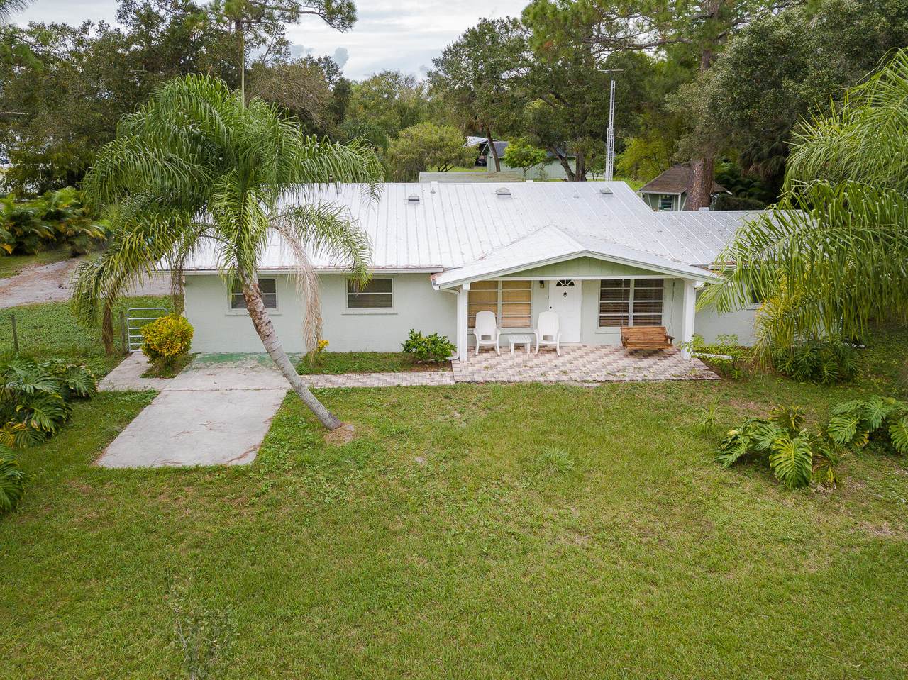 11122 Orange Avenue - Photo 1