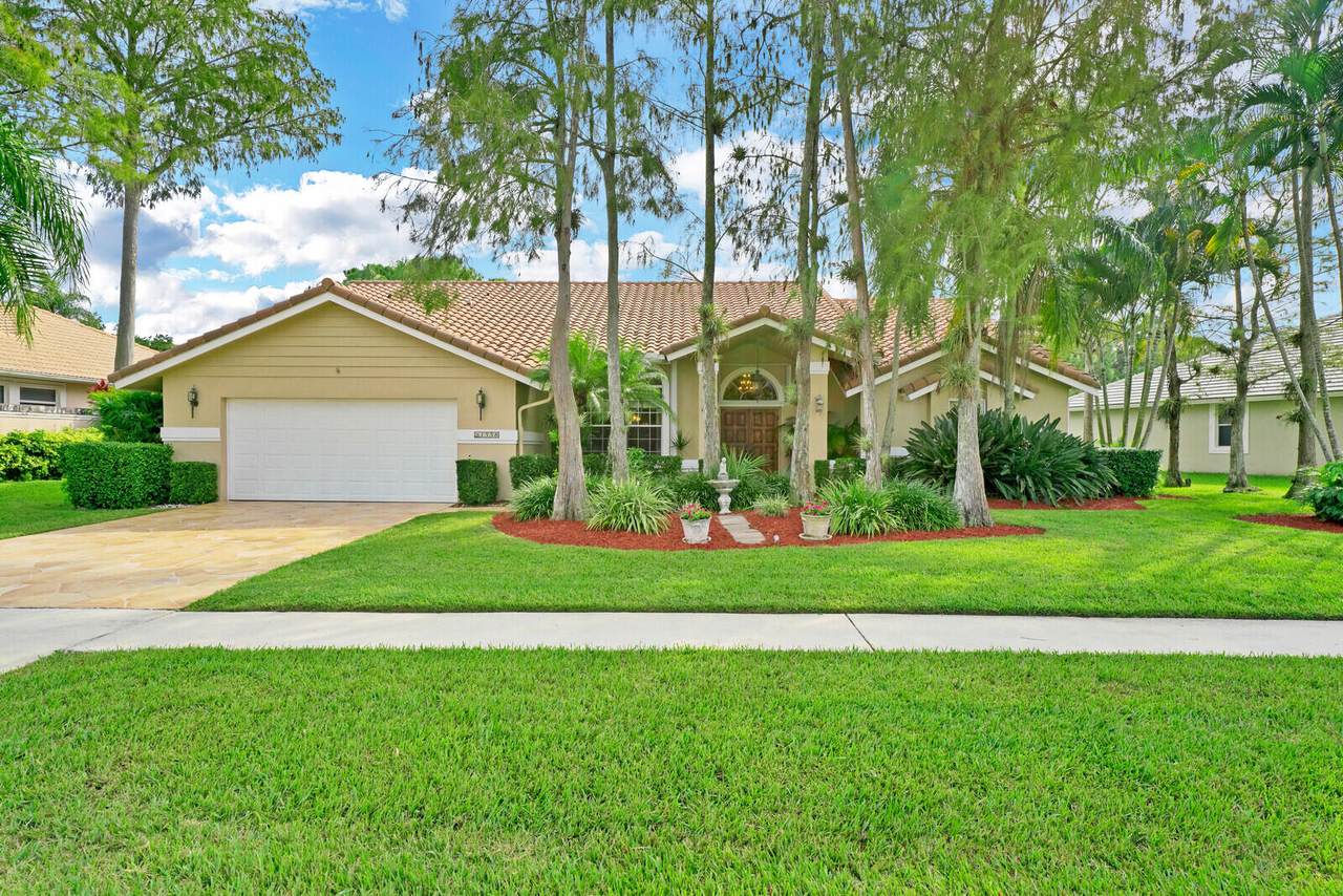 1558 Grantham Drive - Photo 1