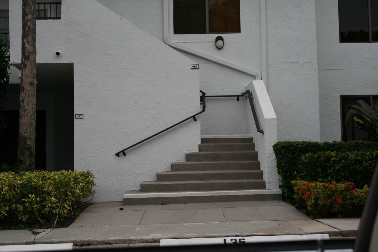 7533 Glendevon Lane - Photo 1