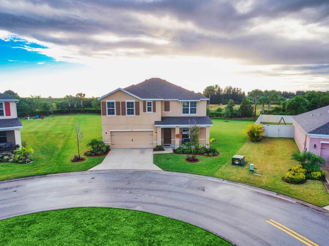 2167 Harwick - Photo 1