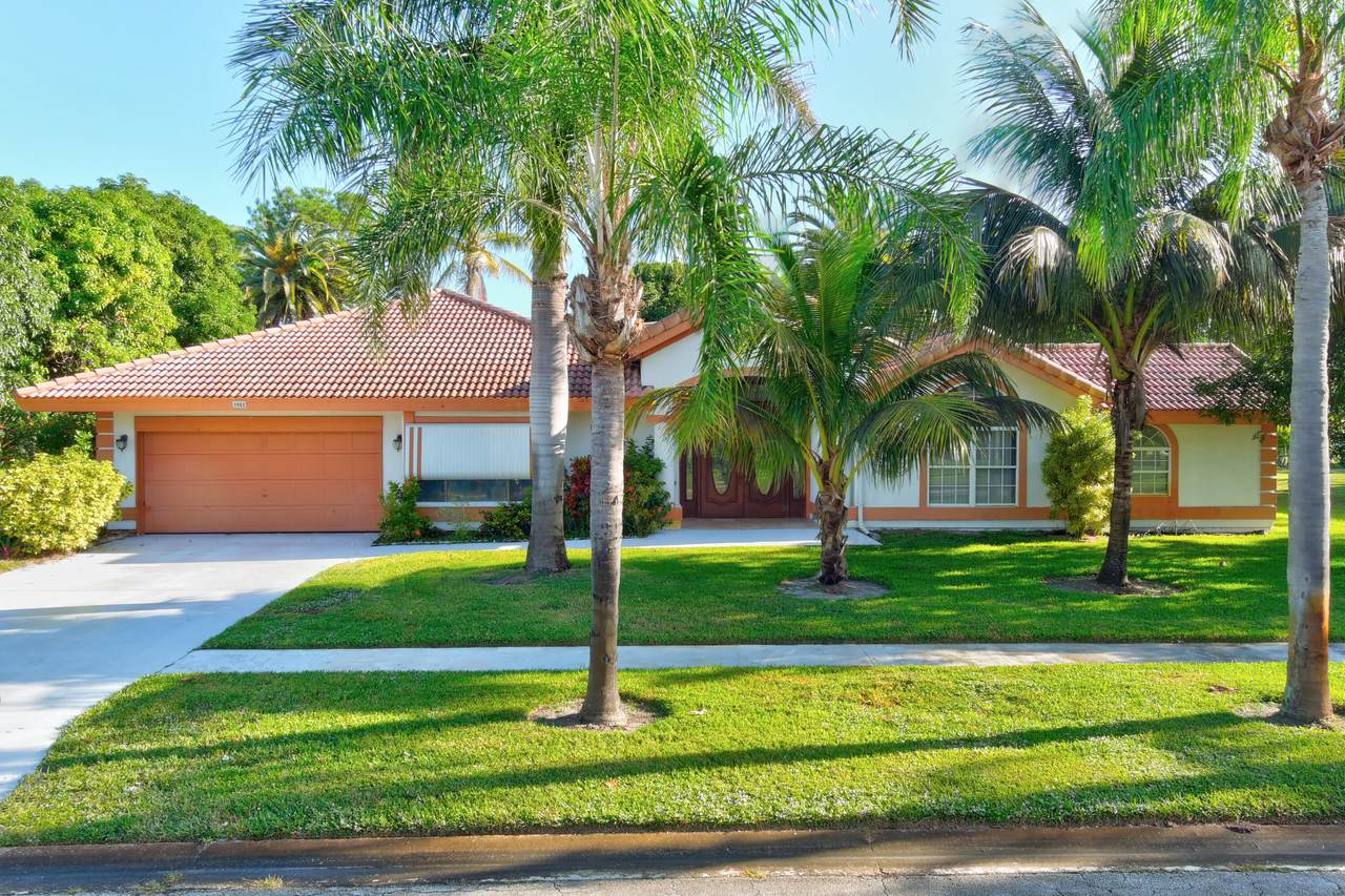 1952 Erwin Road - Photo 1