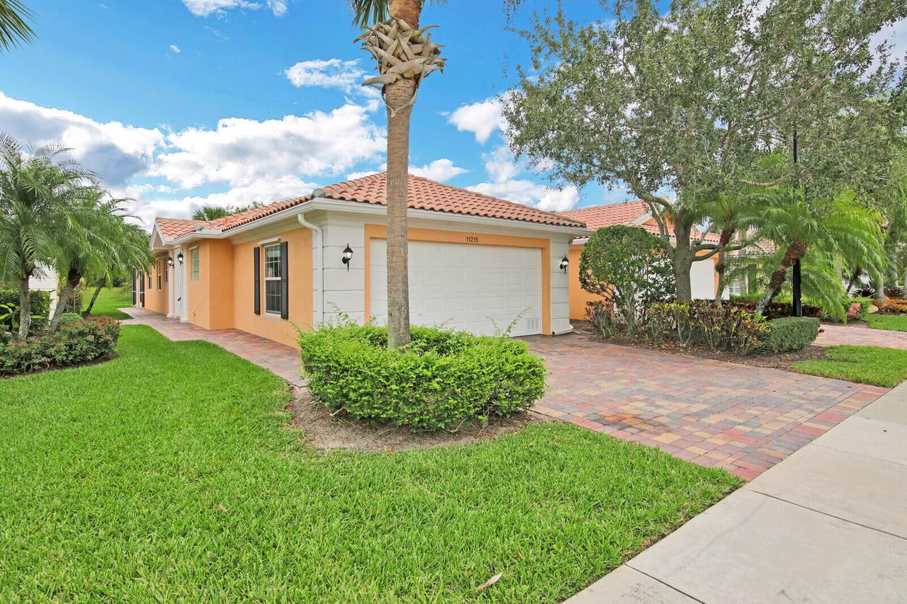 11215 Pembroke Drive - Photo 1