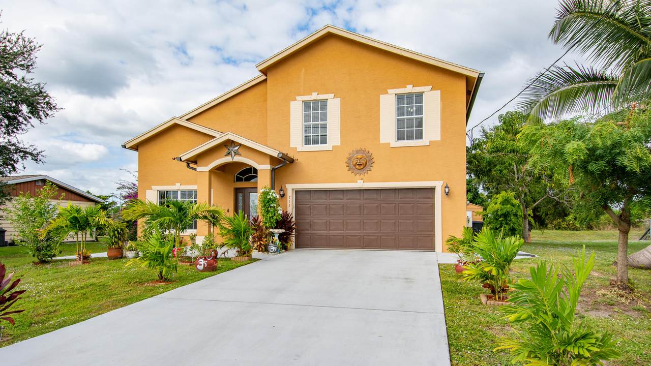 713 Tulip Boulevard - Photo 1