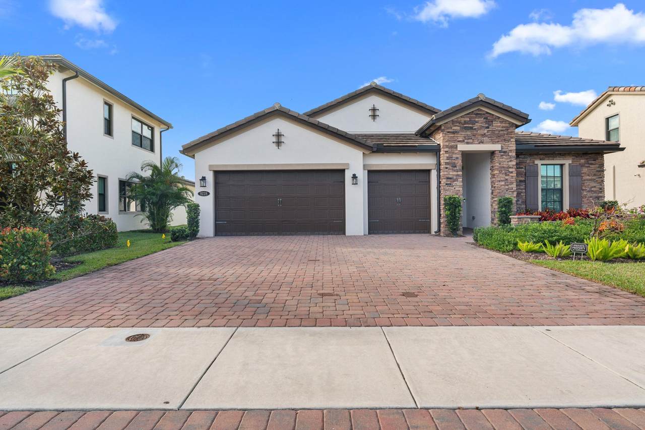 9228 Grand Prix Lane - Photo 1