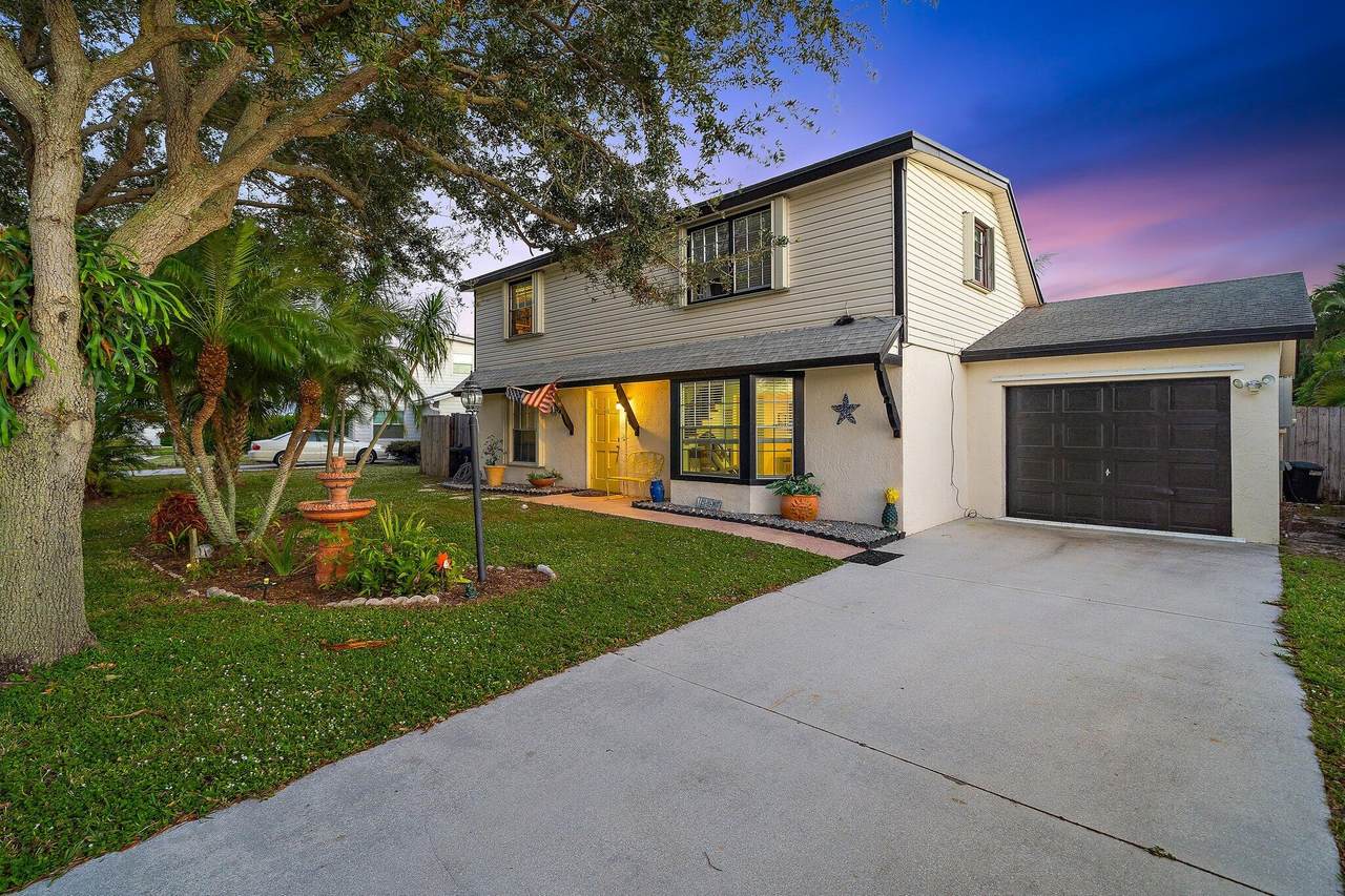 406 Chevron Circle - Photo 1