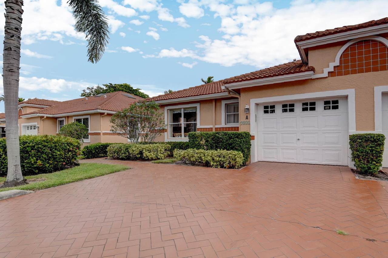 9832 Summerbrook Terrace - Photo 1