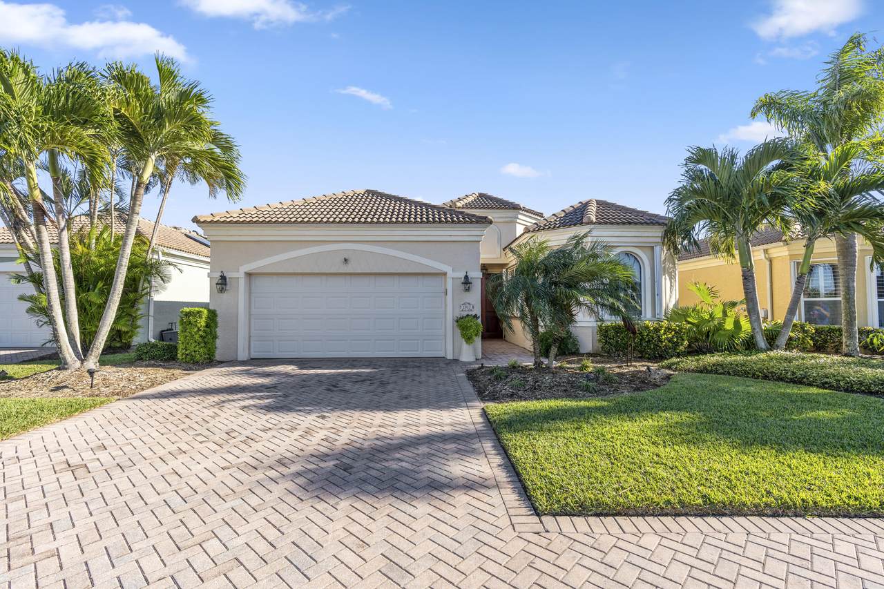 1917 Lynx Drive - Photo 1