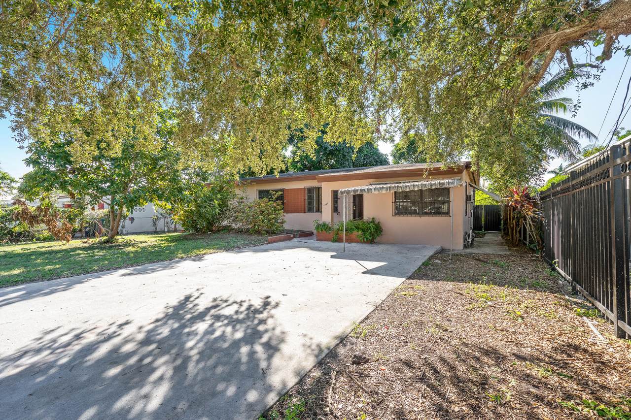 1500 148th Street - Photo 1
