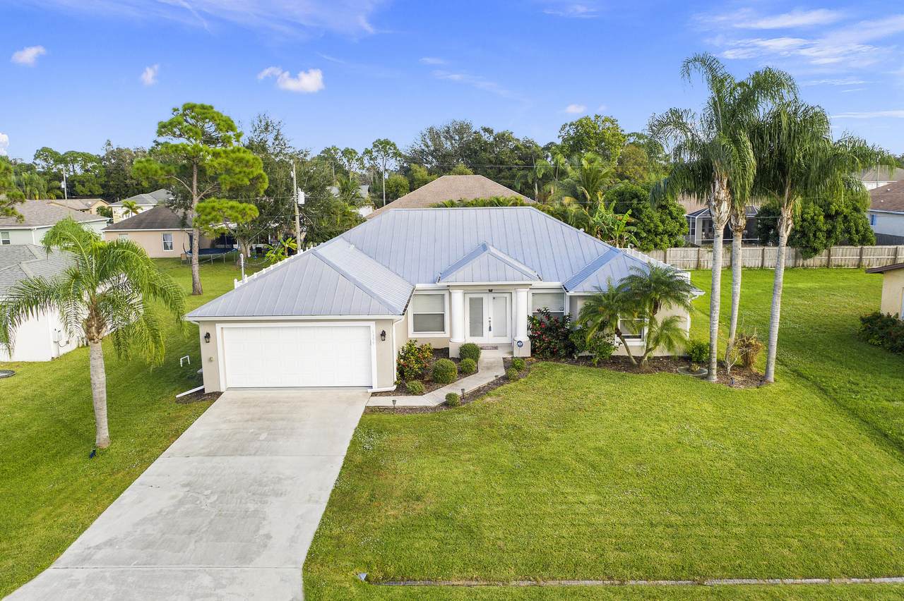 1399 Hibiscus Street - Photo 1