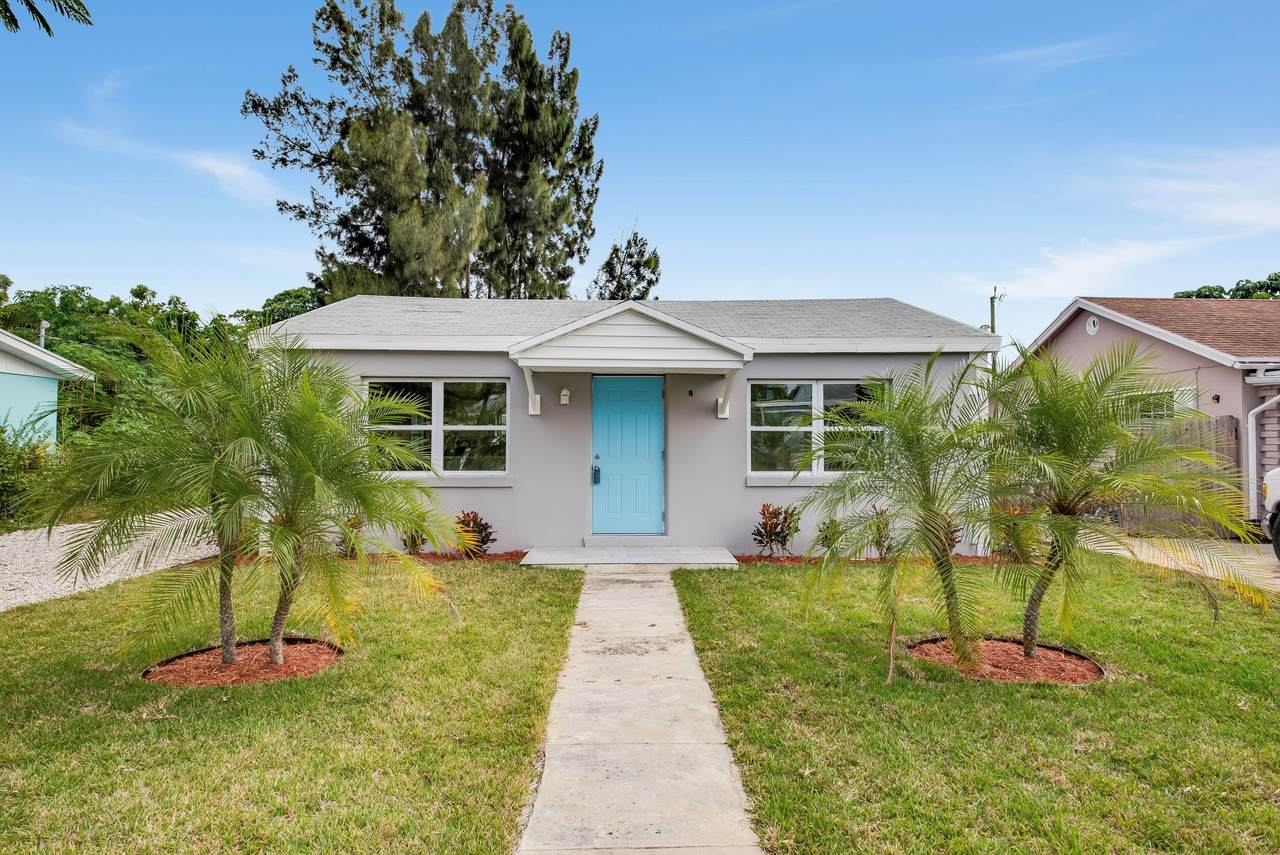 1018 C Street - Photo 1