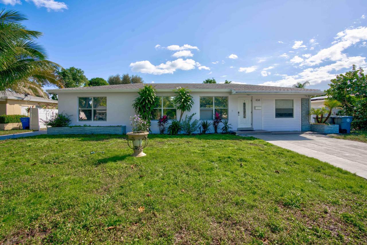 434 Australian Circle - Photo 1