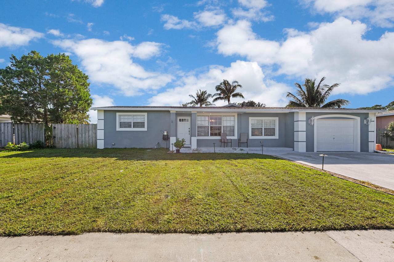 349 Winged Foot Road - Photo 1