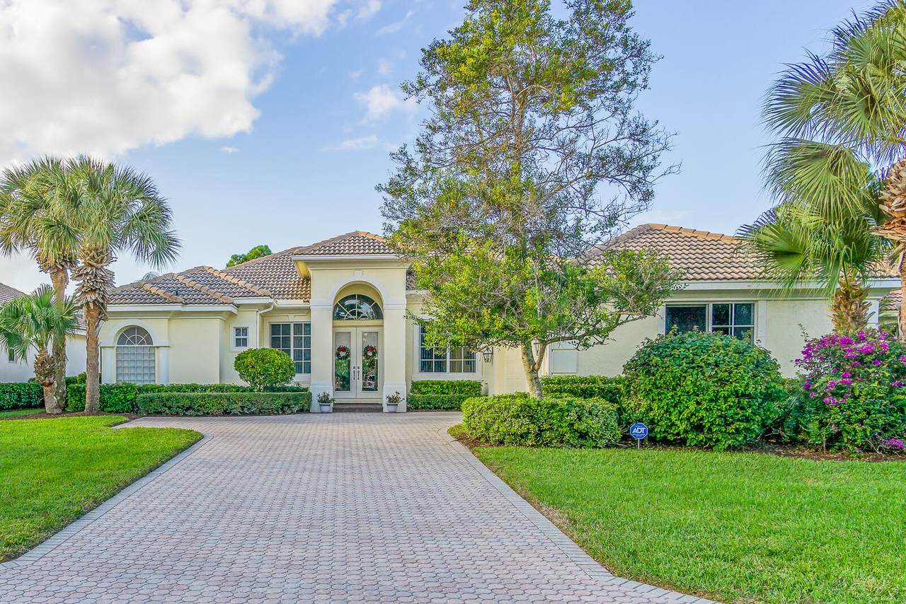 8045 Links Way - Photo 1