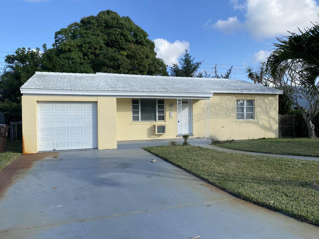 7802 Martin Avenue - Photo 1