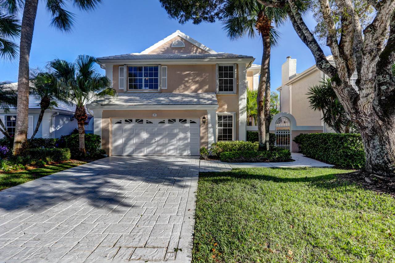 17 Selby Lane - Photo 1