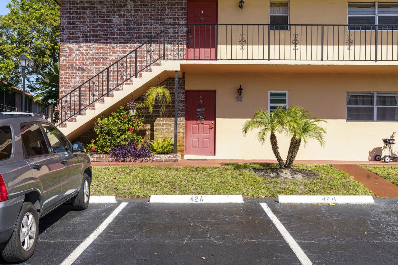 1981 Palm City Road - Photo 1