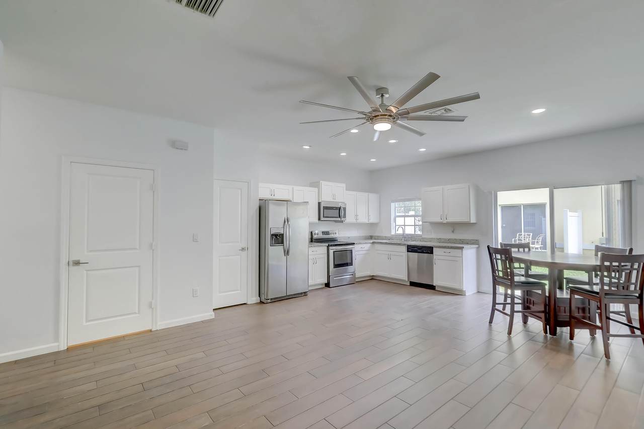 1106 40 Way - Photo 1